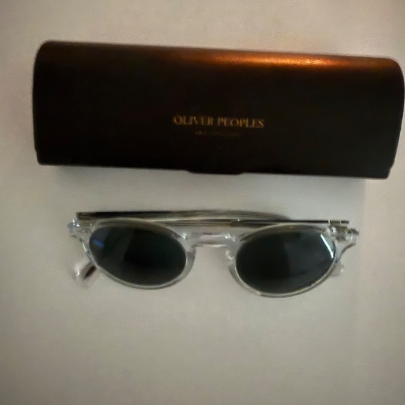 Oliver people Sunglasses - Picture 2 of 3